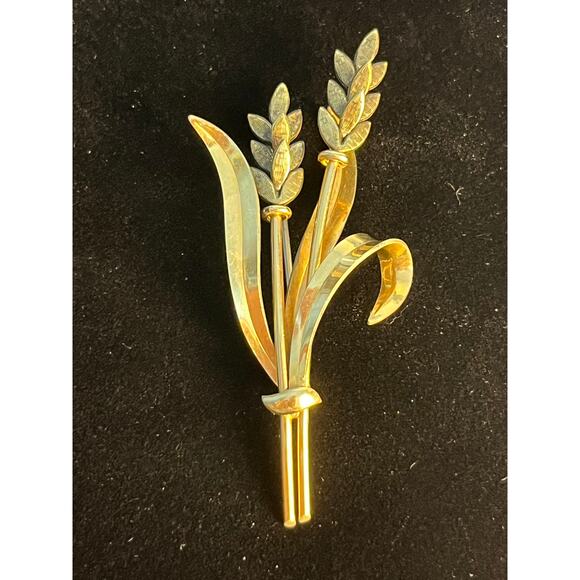 VTG Wheat Sheath Stalk Brooch Gold Tone Farmer Sourdough Baker Homemaker - Picture 1 of 5